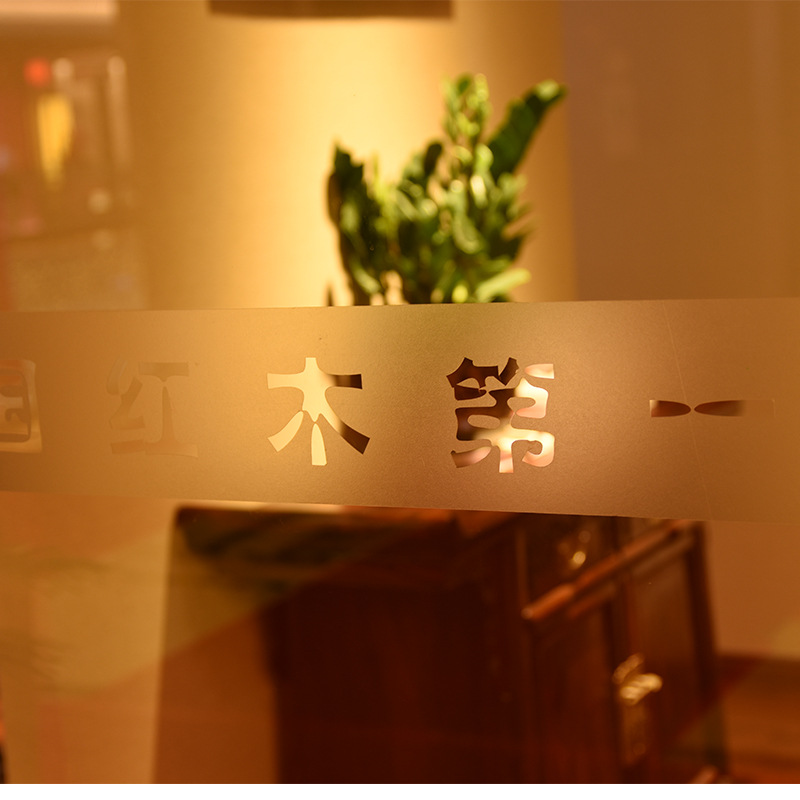 深圳超透貼定制、UV彩白彩、單透玻璃貼、超透效果異形雕刻磨砂貼、靜電貼打印