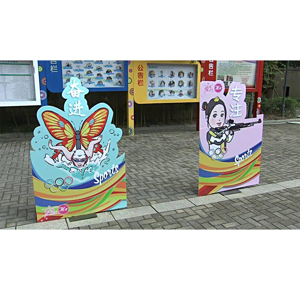 深圳定制寫(xiě)真雪弗板人像立牌、PVC板人形立牌、高清KT板人像架、明星立牌
