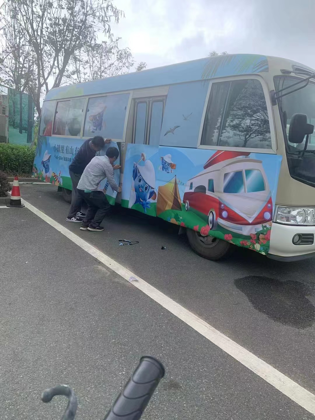 磁性車貼強磁車身定制、個性磁力磁吸廣告鉆石級反光車貼紙訂制